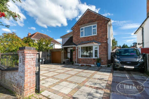 Durrington Road, Bournemouth 3 bed detached house for sale