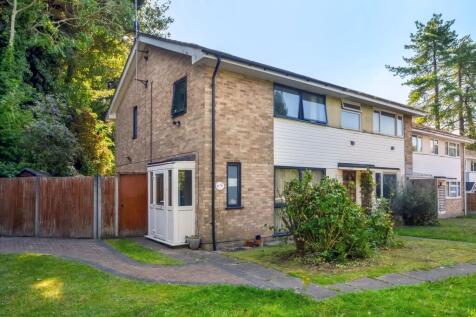 Fiona Close, Winchester, SO23 3 bed end of terrace house for sale