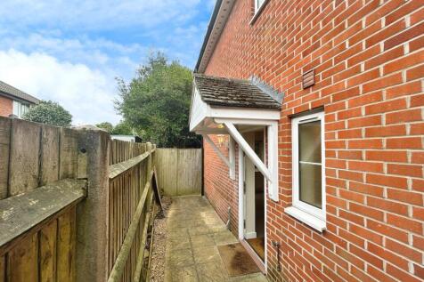 2 bedroom cluster house for sale