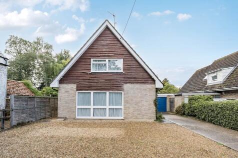 Orchard Lane, Harrold 3 bed chalet for sale