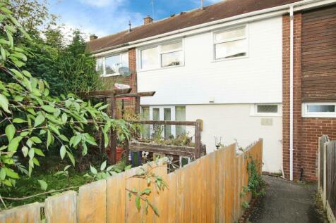 Town Lane, Rotherham 3 bed terraced house for sale