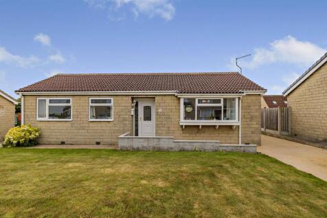 Admirals Crest, Scholes, Rotherham 3 bed detached bungalow for sale