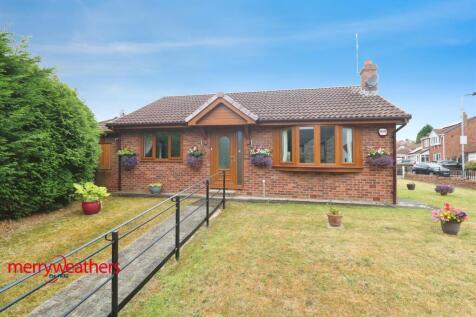 2 bedroom detached bungalow for sale