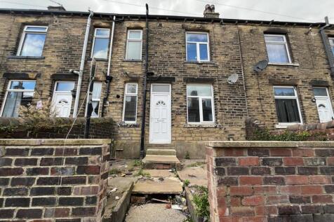 Barmby Street, Bradford BD12 2 bed terraced house for sale
