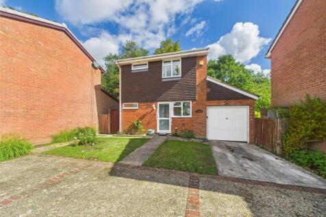 Gainsborough, Bracknell, Berkshire, RG12 3 bed detached house for sale