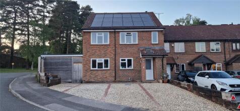 5 bedroom end of terrace house for sale