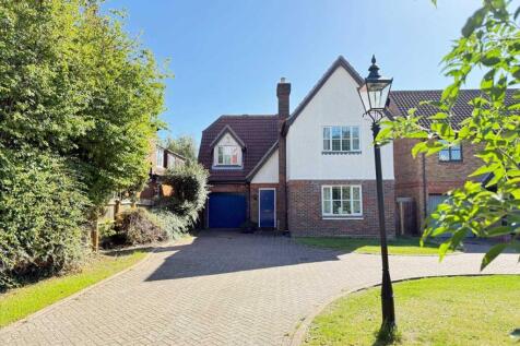 Westcliff on Sea SS0 4 bed detached house for sale