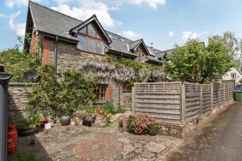 4 bedroom barn conversion for sale