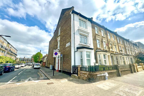 Church Road, London, E10 6 bed end of terrace house for sale