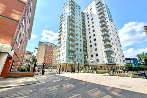 City View, Axon Place, Ilford, Essex... 2 bed apartment for sale