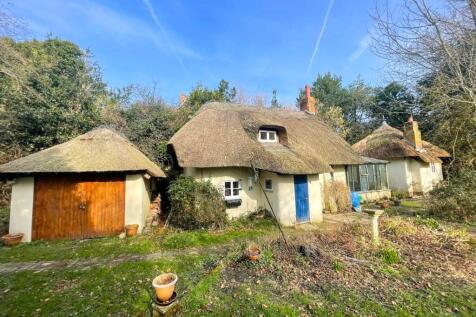 Brook Hill, Norley Wood, Lymington, SO41 2 bed detached house for sale