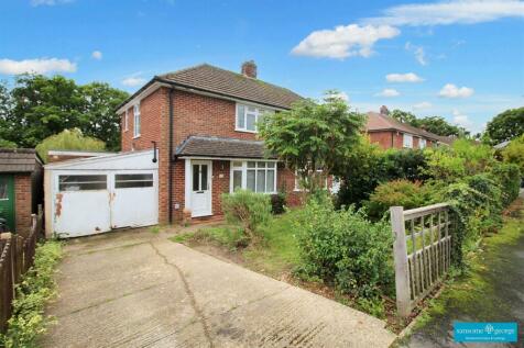 2 bedroom semi-detached house for sale