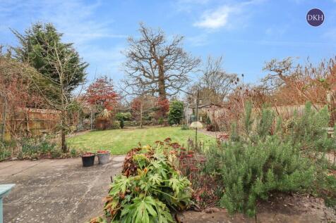 Parkside Drive, Watford WD17 4 bed bungalow for sale