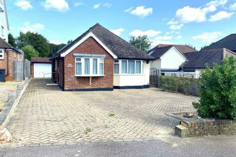 3 bedroom semi-detached bungalow for sale