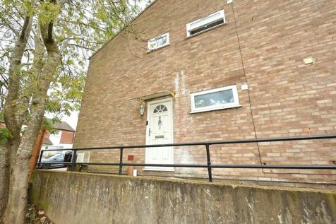 2 bedroom ground floor maisonette for sale