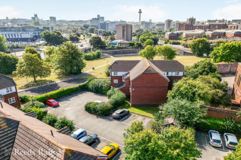 Burroughs Gardens, Merseyside L3 2 bed apartment for sale