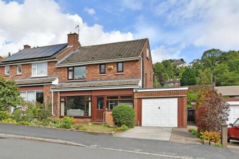 4 bedroom semi-detached house for sale