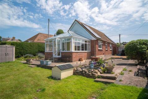 Pallance Road, Northwood, Isle of Wight 3 bed bungalow for sale