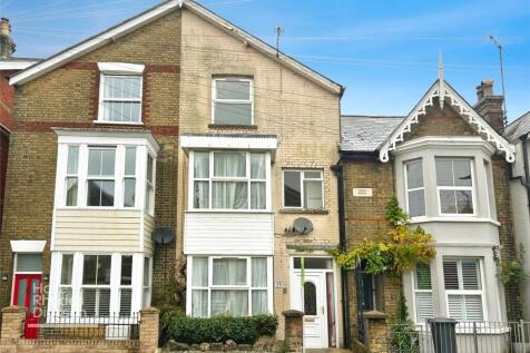 Beckford Road, Cowes, Isle of Wight 4 bed terraced house for sale
