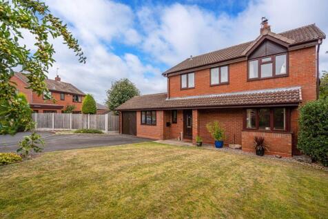 5 bedroom detached house for sale