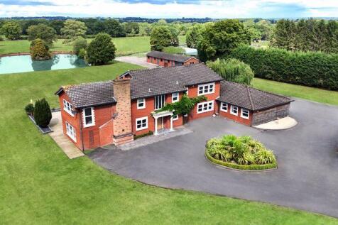 5 bedroom detached house for sale