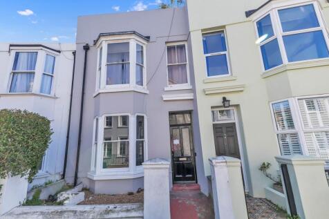 4 bedroom terraced house for sale