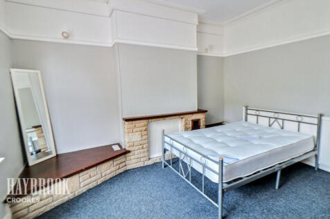 6 bedroom semi-detached house for sale