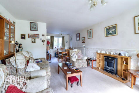 Brentwood Avenue, Hope Valley 3 bed semi
