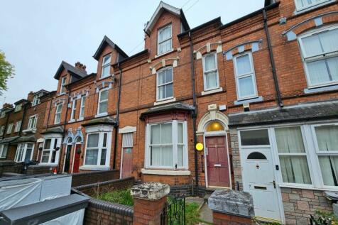 4 bedroom terraced house for sale