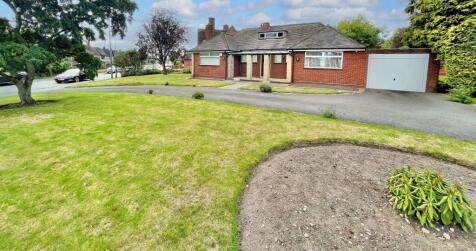 2 bedroom detached bungalow for sale