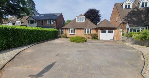 4 bedroom detached bungalow for sale