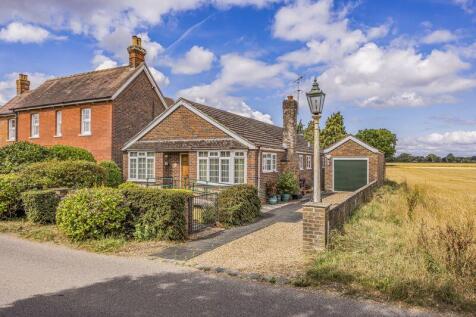 Drift Lane, Bosham 3 bed detached bungalow for sale