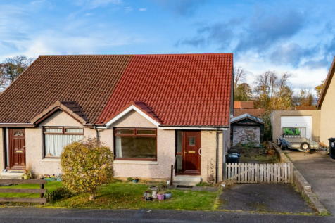 2 bedroom semi-detached bungalow for sale