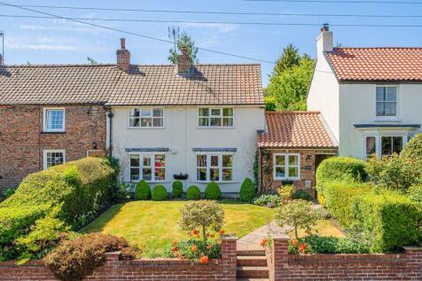 Main Street, York YO61 3 bed village house for sale