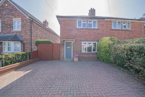 2 bedroom semi-detached house for sale
