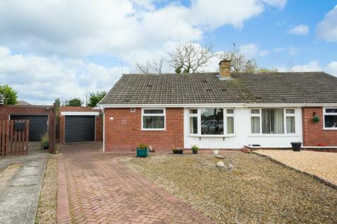 3 bedroom semi-detached bungalow for sale