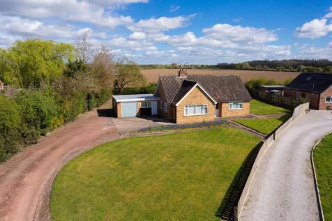 Wetherby Road, Rufforth, YO23 3 bed detached bungalow for sale
