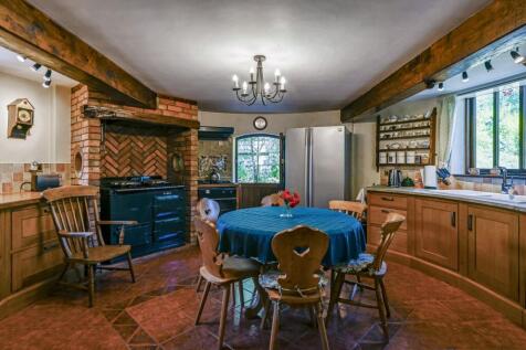 Hobbs Lane, Beckley, Rye, East... 5 bed detached house for sale