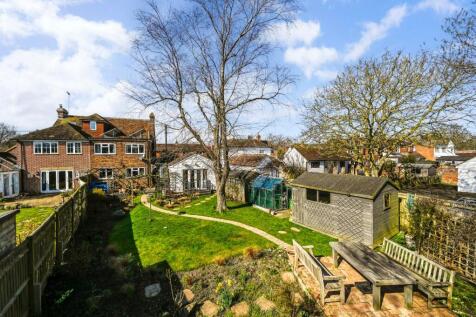 Lower Road, Woodchurch, Ashford... 4 bed semi