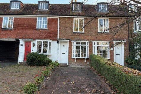 High Street, Tenterden, Kent, TN30 2 bed terraced house for sale
