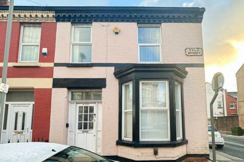 4 bedroom terraced house for sale