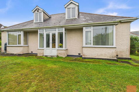 Wainsway,Perranporth,TR6 0HA 4 bed detached bungalow for sale