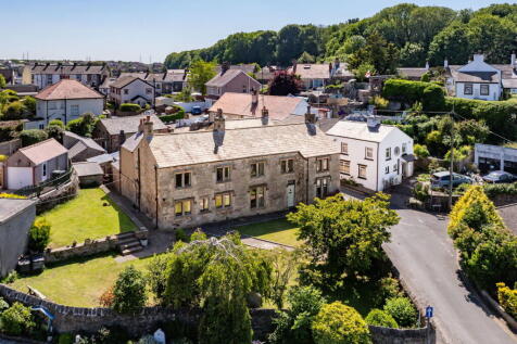 6 bedroom detached house for sale