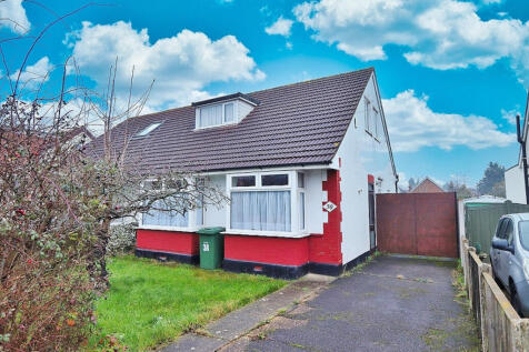 5 bedroom semi-detached bungalow for sale