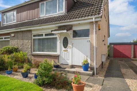 2 bedroom semi-detached house for sale