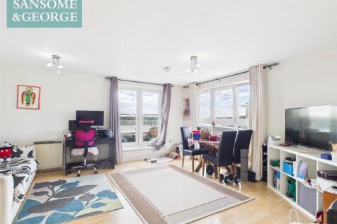 Winterthur Way, Basingstoke... 2 bed apartment for sale