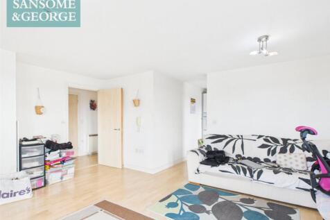 Winterthur Way, Basingstoke... 2 bed apartment for sale