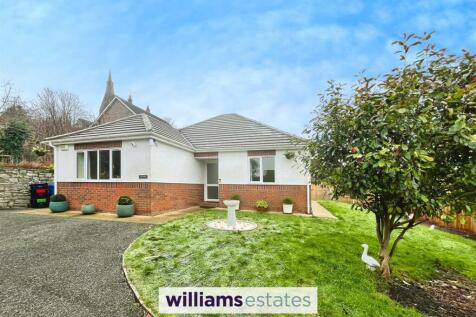 3 bedroom detached bungalow for sale