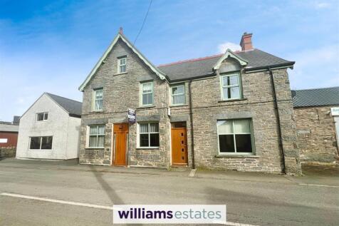 6 bedroom house for sale