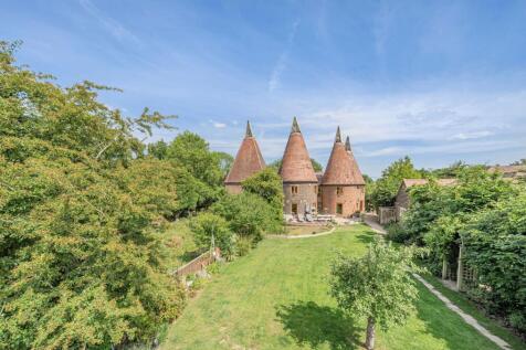 Pike Fish Lane, Paddock Wood, TN12 5 bed link detached house for sale
